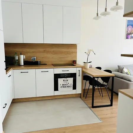 Na Pogodnie 500 Metrow Od Szpitala Na Unii Lubelskiej Bezplatny Parking Apartment