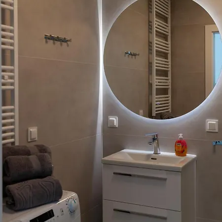 Apartment Na Pogodnie 500 Metrow Od Szpitala Na Unii Lubelskiej Bezplatny Parking