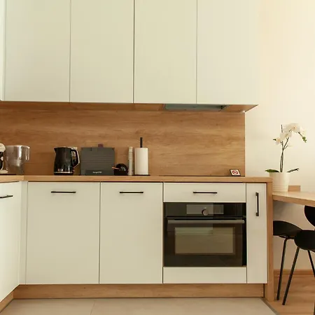 Na Pogodnie 500 Metrow Od Szpitala Na Unii Lubelskiej Bezplatny Parking *