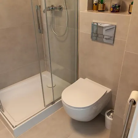 Na Pogodnie 500 Metrow Od Szpitala Na Unii Lubelskiej Bezplatny Parking * Stettin