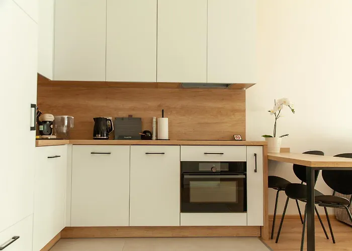 Na Pogodnie 500 Metrow Od Szpitala Na Unii Lubelskiej Bezplatny Parking *